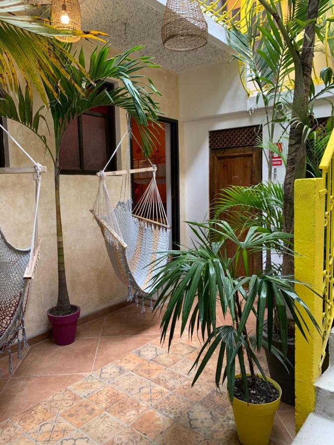 Why Not Hotel Antigua Exterior photo