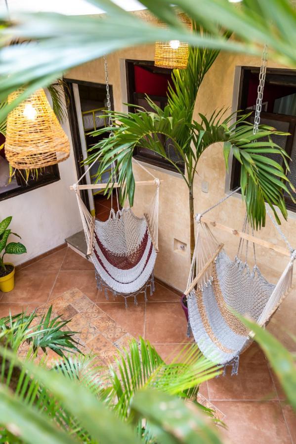 Why Not Hotel Antigua Exterior photo